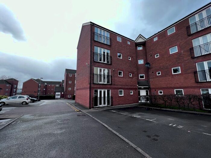 2 Bedroom Flat To Rent In Terret Close, Walsall, WS1
