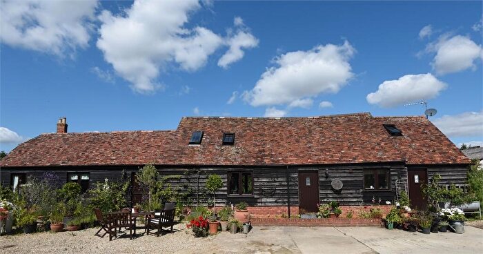 3 Bedroom Equestrian Facility For Sale In Thame Road, Piddington, Oxfordshire., OX25