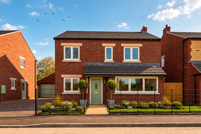 4 Bedroom Detached House For Sale In Royal Meadow, Leadenham, Leadenham, LN5