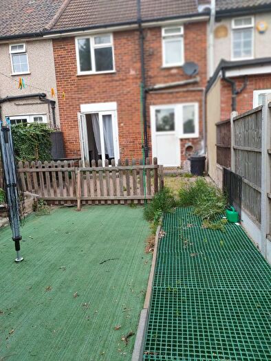 3 Bedroom Terraced House To Rent In Stamford Road, Dagenham, RM9