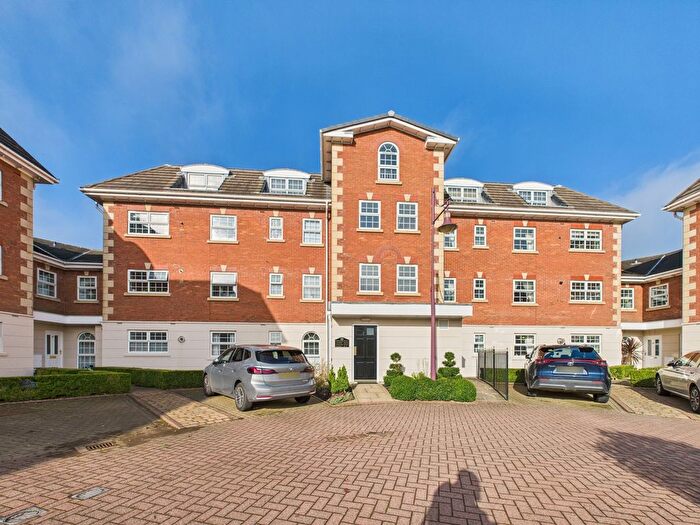 2 Bedroom Flat For Sale In The Lodge, Dunlin Drive, Lytham St. Annes, FY8