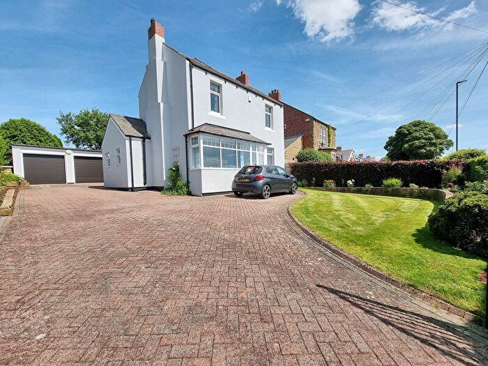 3 Bedroom Detached House For Sale In Hexham Road, Throckley, NE15