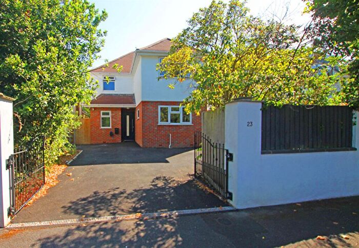 3 Bedroom Detached House For Sale In Colemore Road, Bournemouth, BH7
