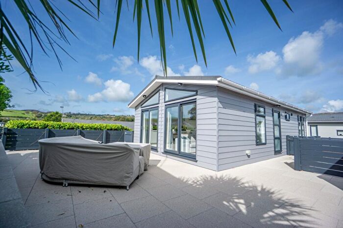 3 Bedroom Park Home For Sale In The Warren, Abersoch, L6