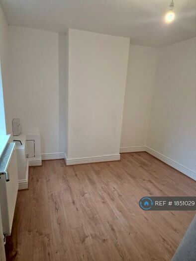 3 Bedroom Terraced House To Rent In The Green, Hartford, CW8