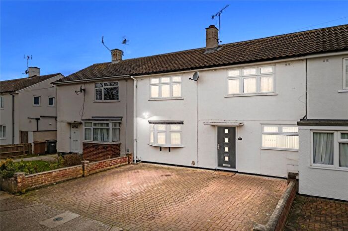 3 Bedroom Terraced House For Sale In Milburn Crescent, Chelmsford, Essex, CM1
