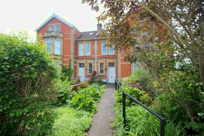 3 Bedroom Apartment To Rent In Newbridge Hill, Bath, BA1