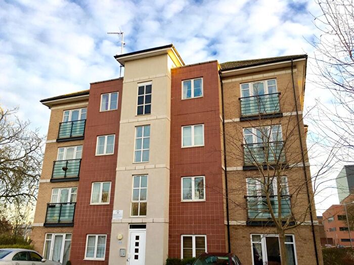 1 Bedroom Flat To Rent In The Parklands, Dunstable, LU5