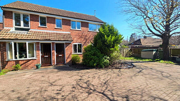 2 Bedroom Apartment To Rent In Old Newtown Road, Newbury, RG14