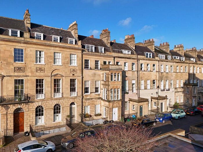 3 Bedroom Apartment For Sale In Marlborough Buildings, Bath, BA1