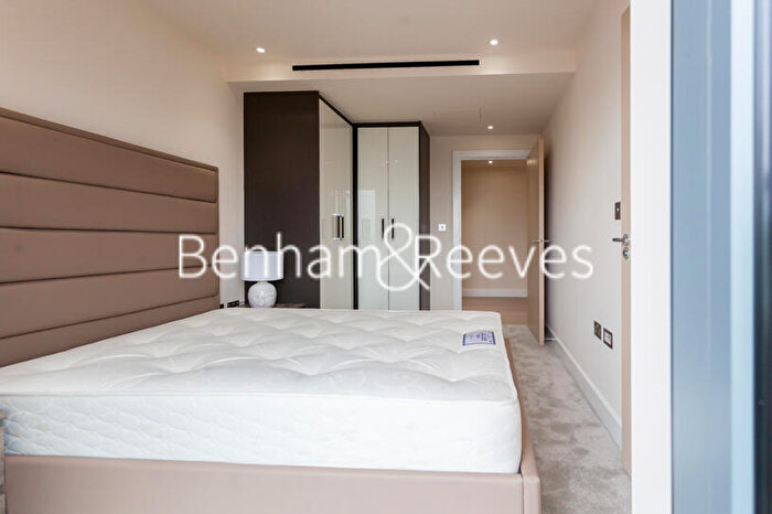 2 Bedroom Apartment To Rent In Beaufort Park, Colindale, NW9