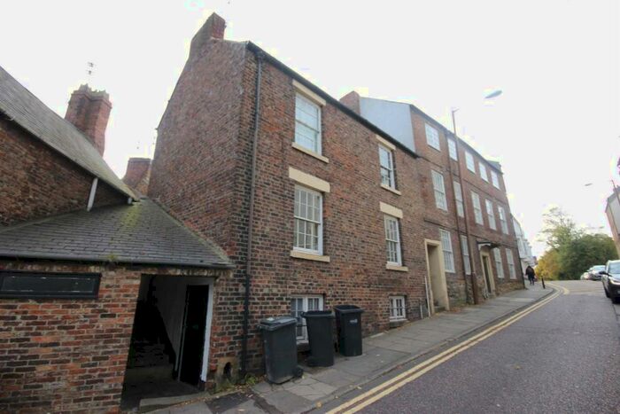 1 Bedroom Private Hall To Rent In A Church Street, Durham City, DH1