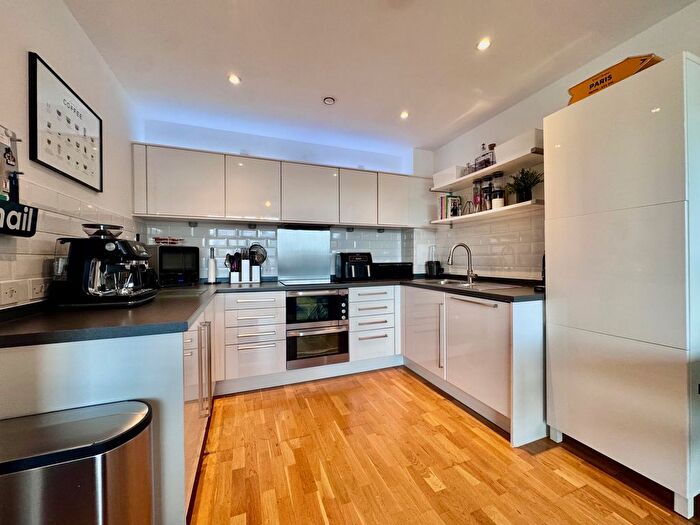 2 Bedroom Flat For Sale In Hobart Street, Millbay, PL1