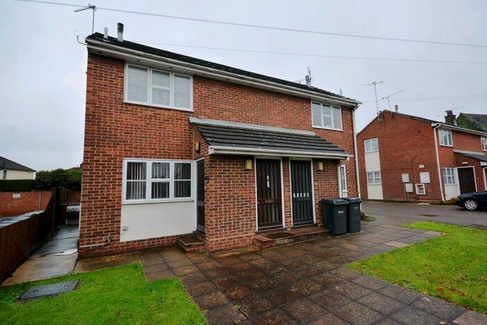 1 Bedroom Flat To Rent In Wood Street, Chelmsford, CM2