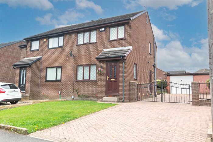 3 Bedroom Semi Detached House To Rent In Carr Green Lane, Dalton, Huddersfield, HD5