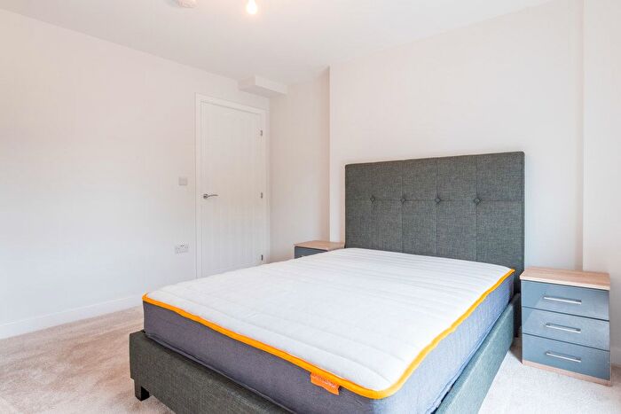 1 Bedroom Flat To Rent In Atkinson Street, Hunslet, Leeds, LS10