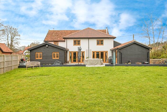 5 Bedroom Detached House For Sale In Long Street, Great Ellingham, NR17