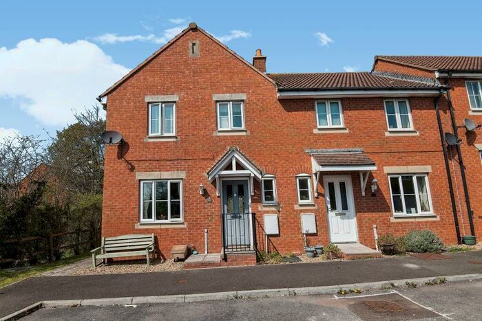 3 Bedroom End Of Terrace House For Sale In Salterton Court, Exmouth, EX8