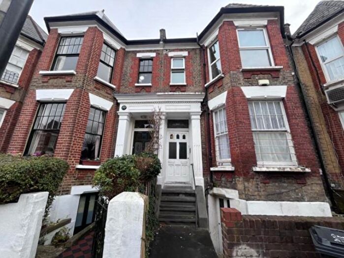 3 Bedroom Property To Rent In Forburg Road, London, N16