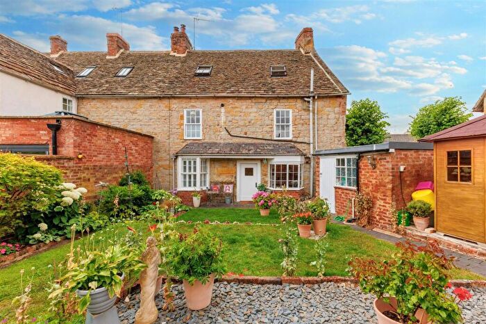 3 Bedroom Cottage For Sale In Church Street, Shipston-On-Stour, CV36
