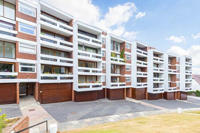 2 Bedroom Flat To Rent In Southwood Park, Southwood Lawn Road, N6