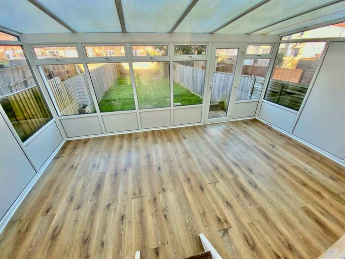 3 Bedroom House To Rent In Meadow Road, Worthing, BN11