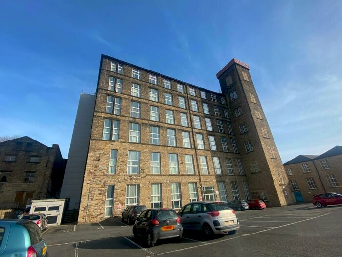 2 Bedroom Apartment To Rent In Savile Street Milnsbridge, HD3