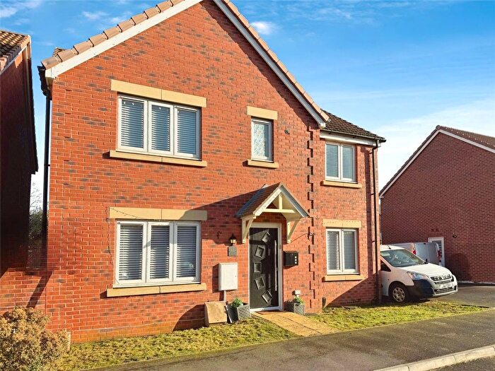 5 Bedroom Detached House For Sale In Polesdon Avenue, Coate, Swindon, SN3