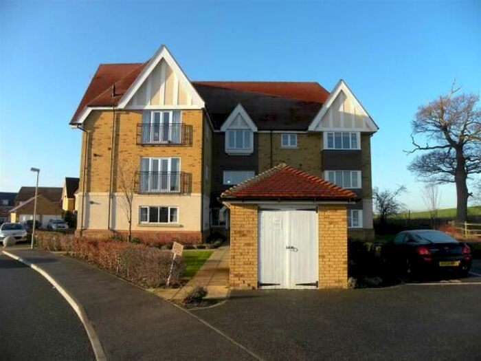 2 Bedroom Flat To Rent In Hedgers Way, Singleton, Ashford, TN23