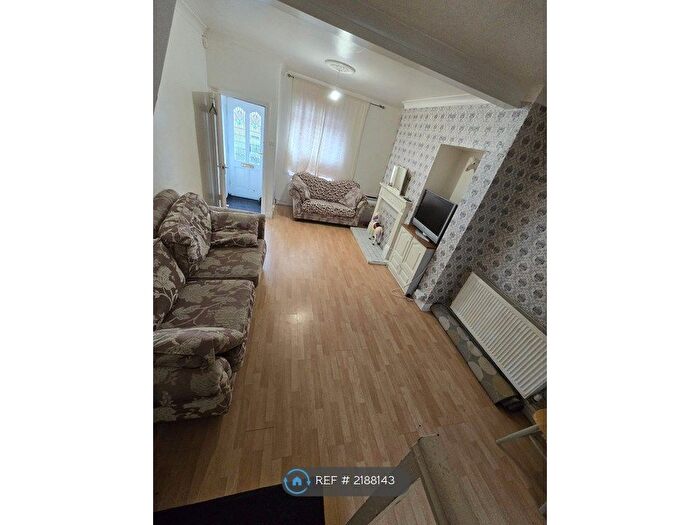 3 Bedroom Terraced House To Rent In Caltman Street, Middles Brough, TS3