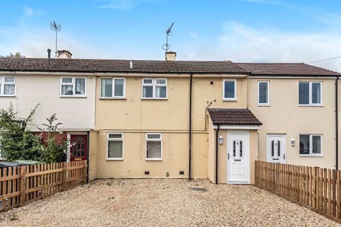 3 Bedroom Terraced House For Sale In Queensway, Didcot, OX11