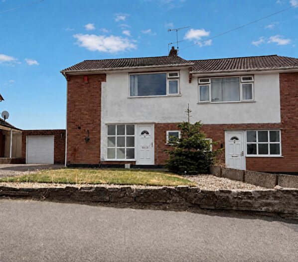 3 Bedroom Semi Detached House For Sale In Rosemead Drive, Oadby, Leicester, LE2
