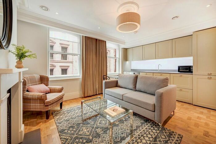 1 Bedroom Flat To Rent In Mortimer Street, London, W1W