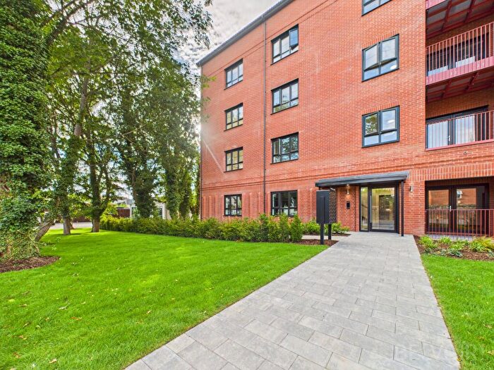 2 Bedroom Flat To Rent In Tayfen Road, Bury St Edmunds, IP33