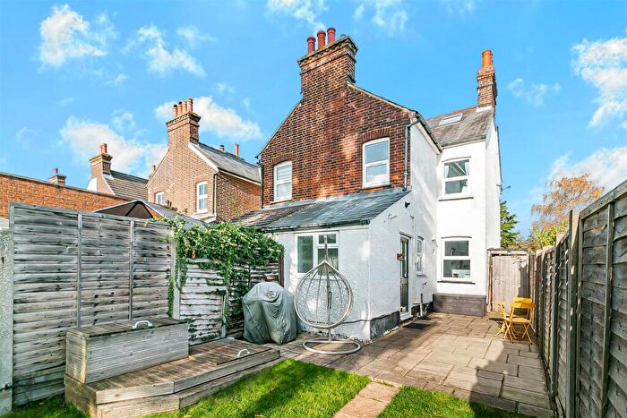 3 Bedroom Property For Sale In Whitehill Road, Hitchin, SG4