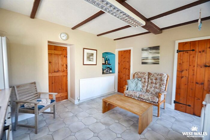 2 Bedroom Cottage For Sale In Burton, Milford Haven, SA73