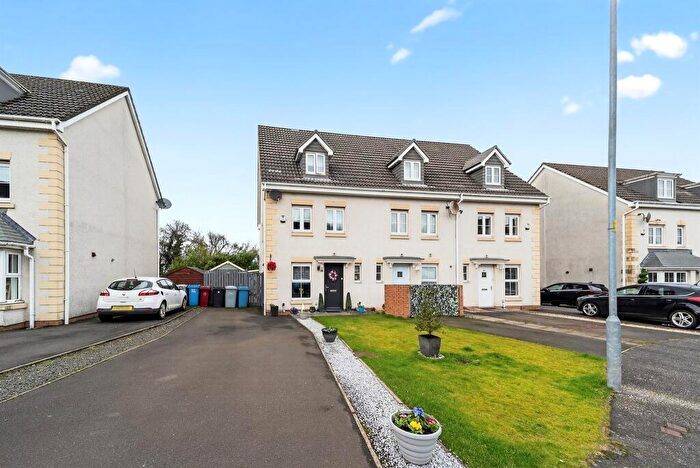 3 Bedroom Town House For Sale In Hawthorn Avenue, Cambuslang, Glasgow, G72