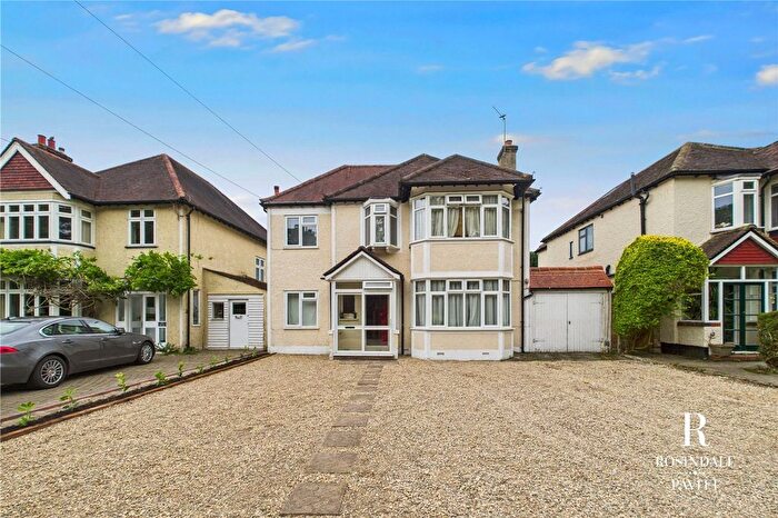 4 Bedroom Detached House For Sale In The Park, Carshalton, SM5