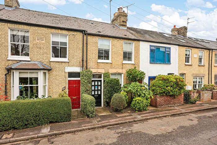 2 Bedroom Terraced House For Sale In Ainsworth Street, Cambridge, CB1