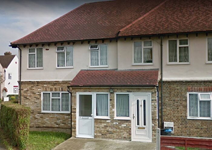 3 Bedroom Semi-Detached House To Rent In Royal Lane, UB7