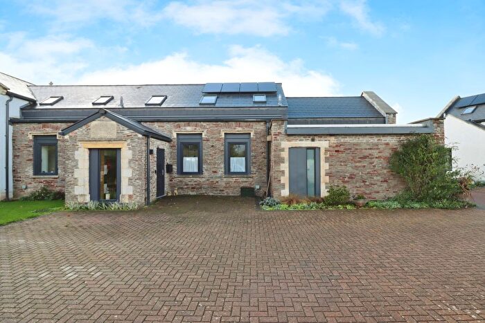 3 Bedroom Detached House For Sale In Broad Lane, Westerleigh, Bristol, Gloucestershire, BS37