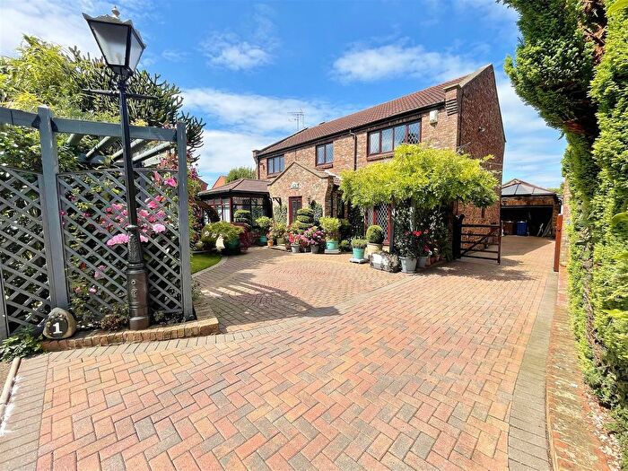 5 Bedroom Detached House For Sale In Highfield Court, Brayton, Selby, YO8