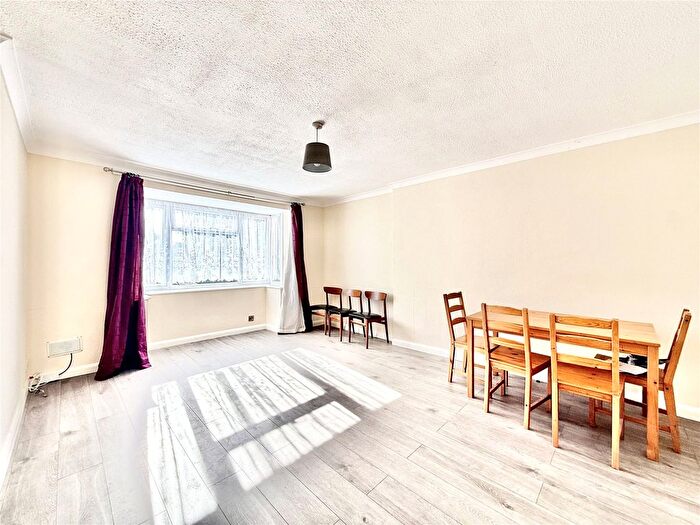 2 Bedroom End Terrace House To Rent In Gilpin Way, Harlington, West Drayton, UB3