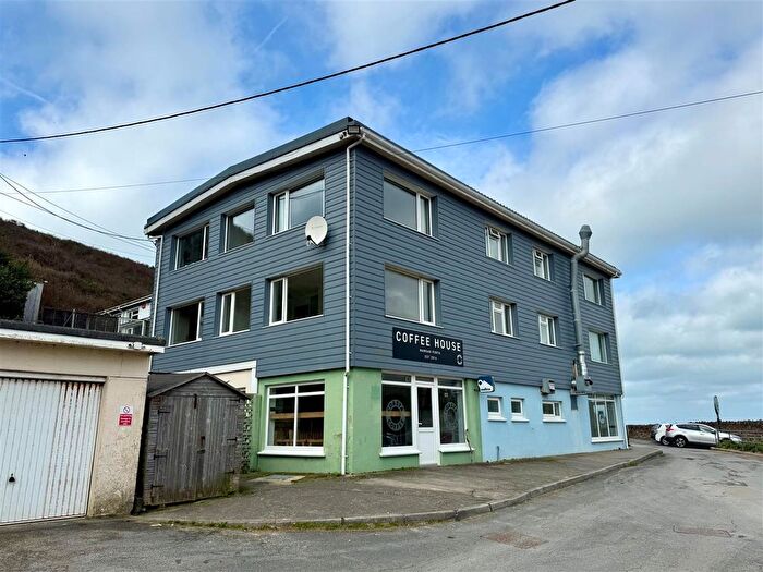 2 Bedroom Flat To Rent In Mawgan Porth, Cornwall, TR8
