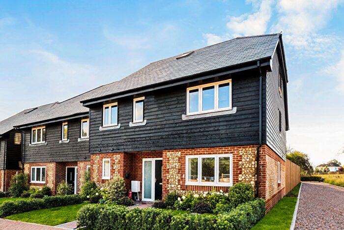 5 Bedroom Semi-Detached House For Sale In Catherington Lane, Catherington, PO8