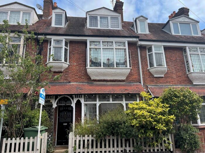 1 Bedroom Flat To Rent In Lime Hill Road, Tunbridge Wells, TN1