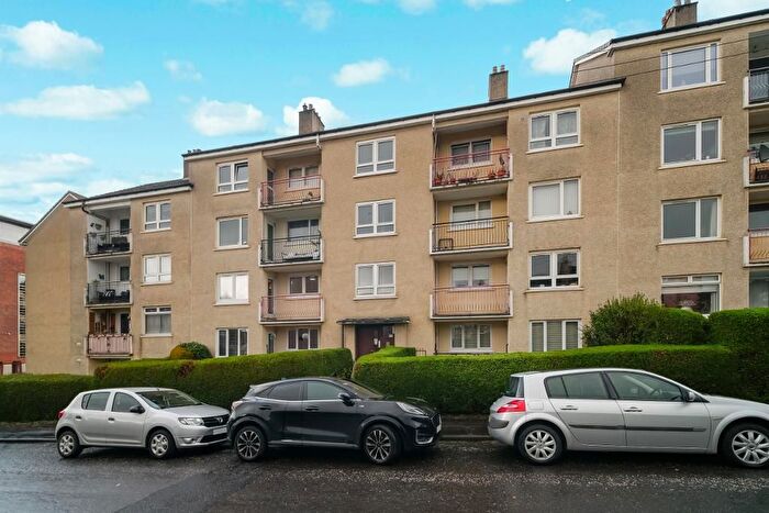 2 Bedroom Flat For Sale In Golfhill Drive, Dennistoun, G31
