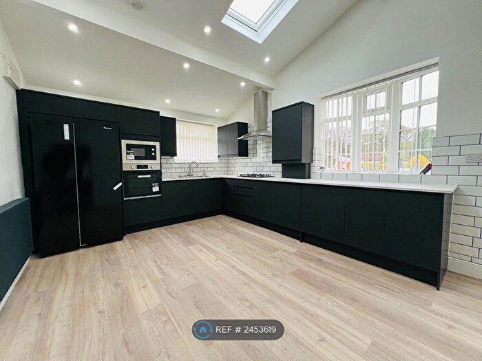 2 Bedroom Semi-Detached House To Rent In Sheriff Lane, Bingley, BD16