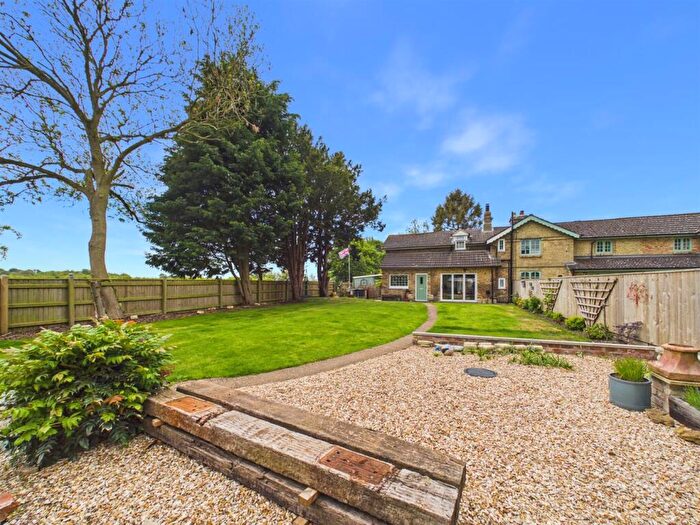 2 Bedroom Semi Detached House For Sale In Girsby, Burgh-On-Bain, Market Rasen, LN8