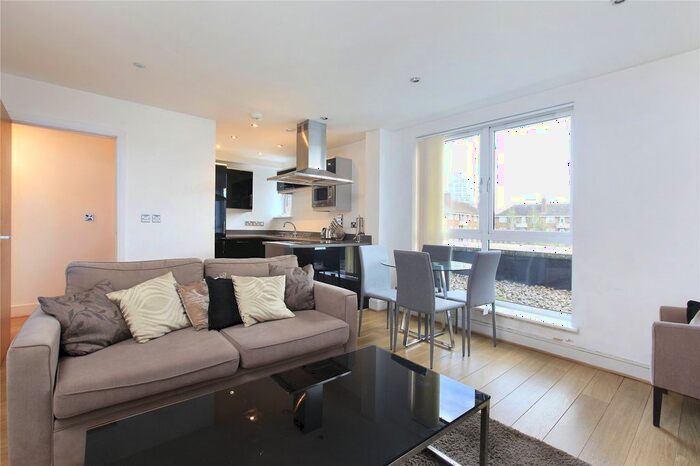 1 Bedroom Flat For Sale In Eltringham Street, Battersea Reach, SW18